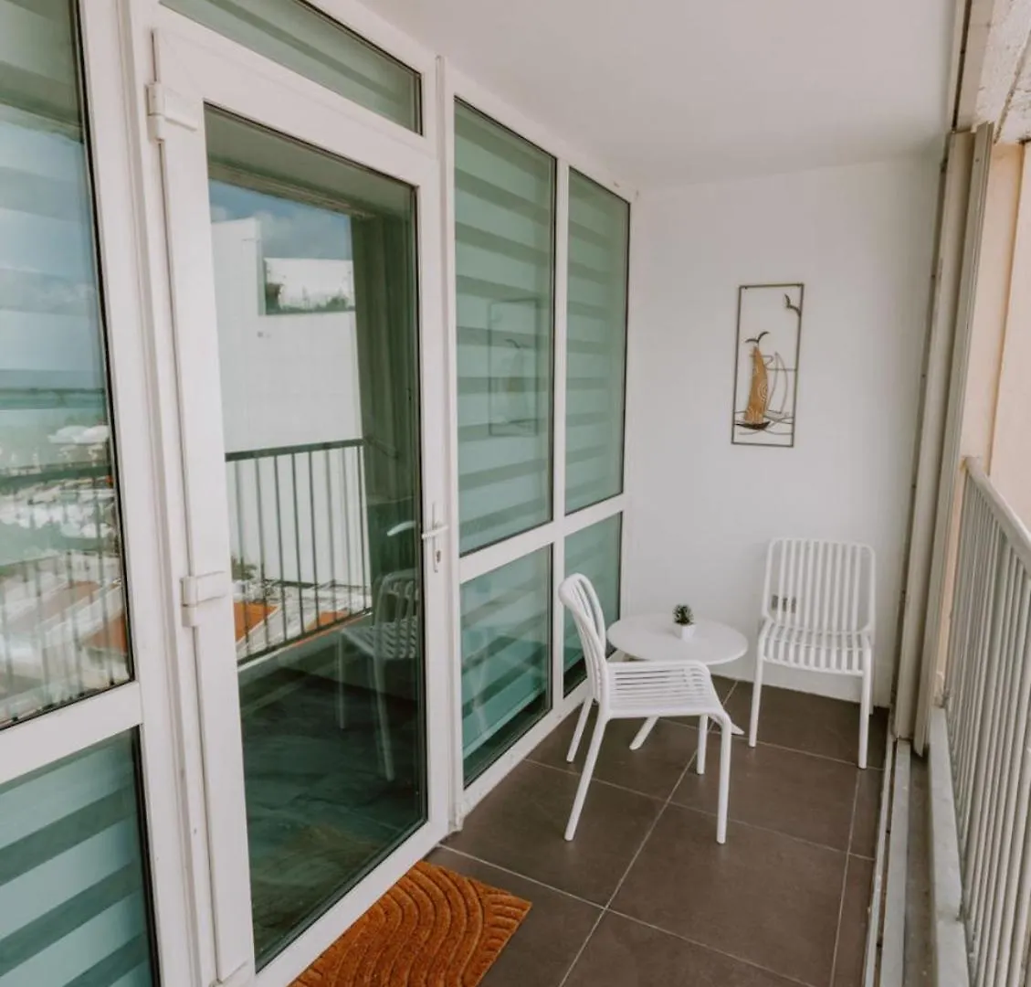 Esj Exclusive Beachfront Condo Σαν Χουάν